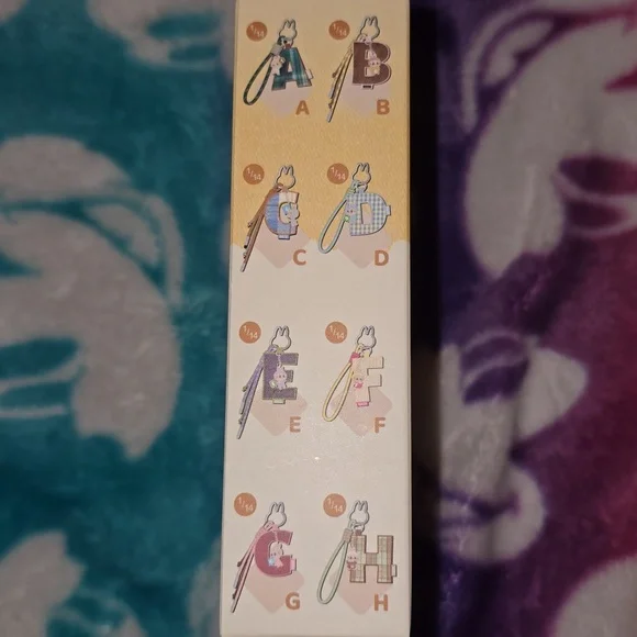 Pop Mart Pin for Love Pendant - Letter K - Picture 3 of 7